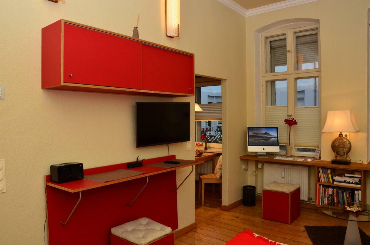 Zentral Gelegen - Stilvolles Appartment In Moabit ベルリン エクステリア 写真